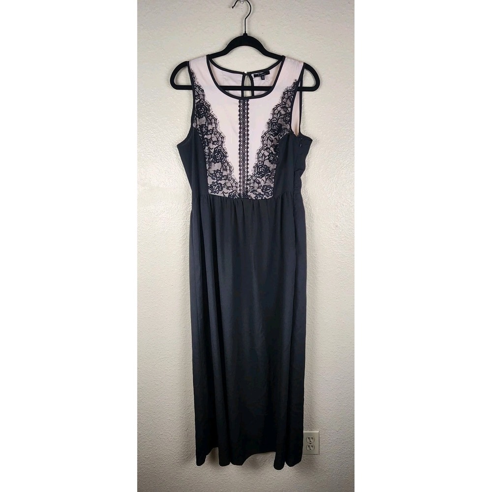 Monteau Maxi Dress Medium‎ Black and Pink Lace Sleeveless  Lightweight  Formal